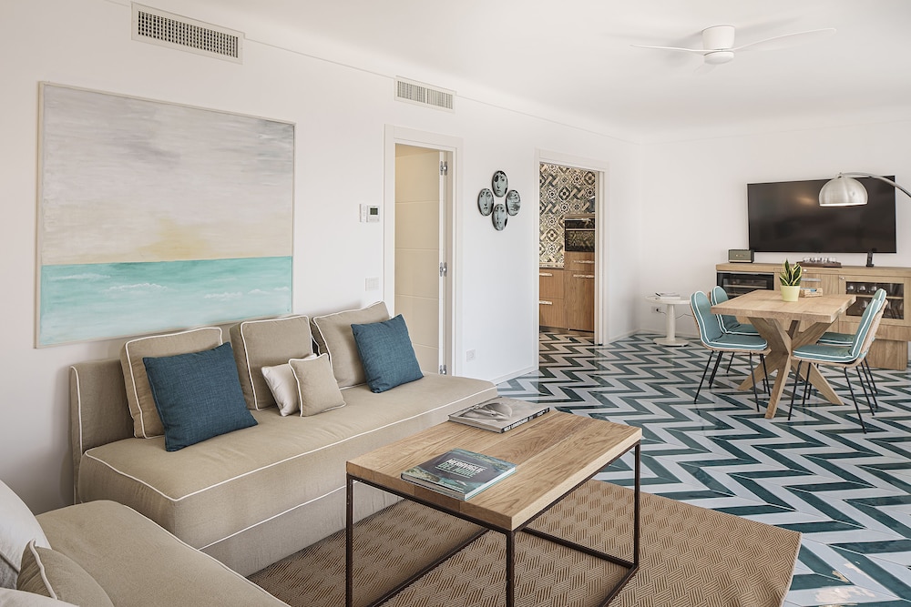 Comfort Apartment, 1 Bedroom, Terrace, Sea View photo 3