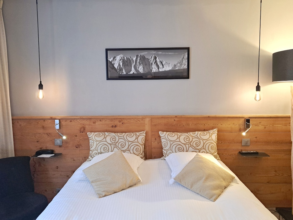 Double Room - Photo 6