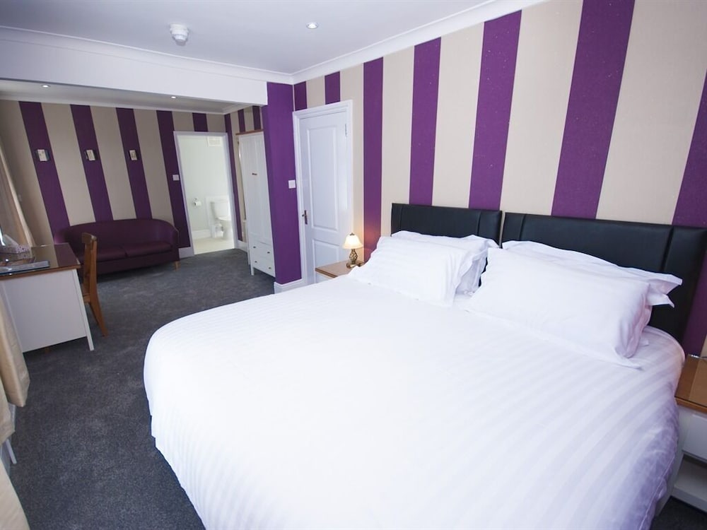 Double or Twin Room photo 3