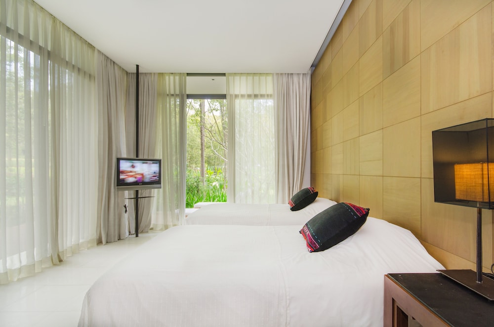 Luxury Villa, 3 Bedrooms, Private Pool photo 3