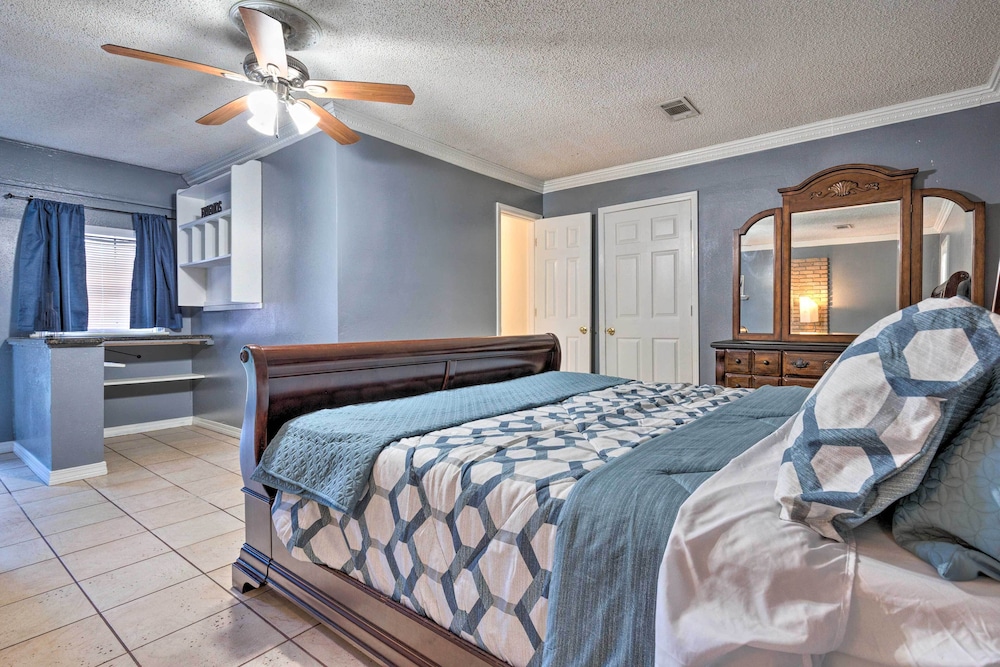 House (4 Bedrooms) photo 1