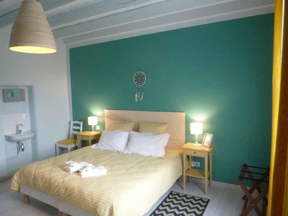 Double Room (Abeilles) photo 1