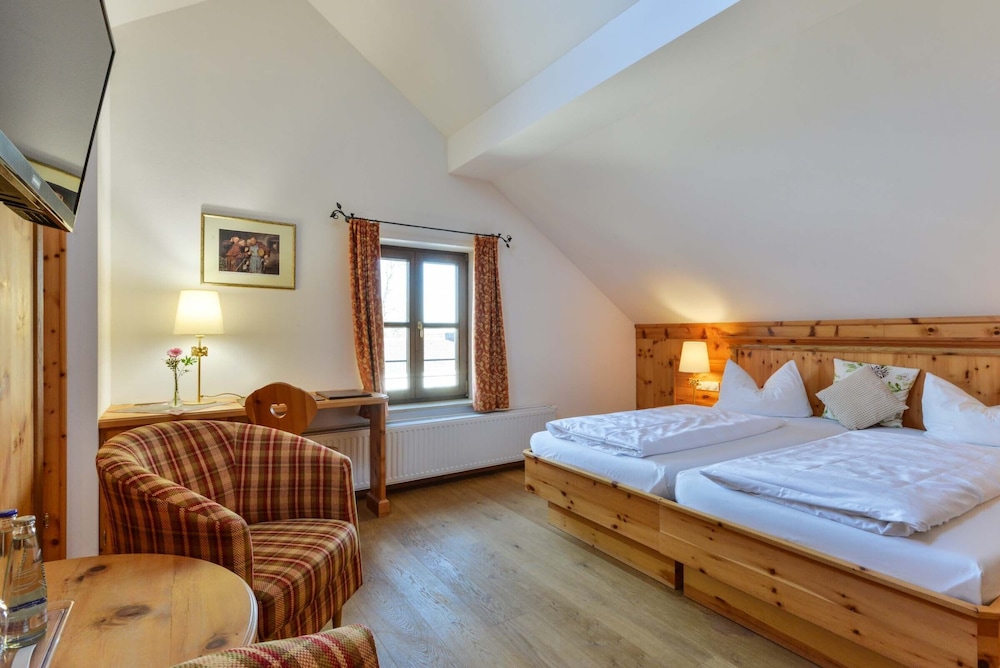 Deluxe Double Room photo 2