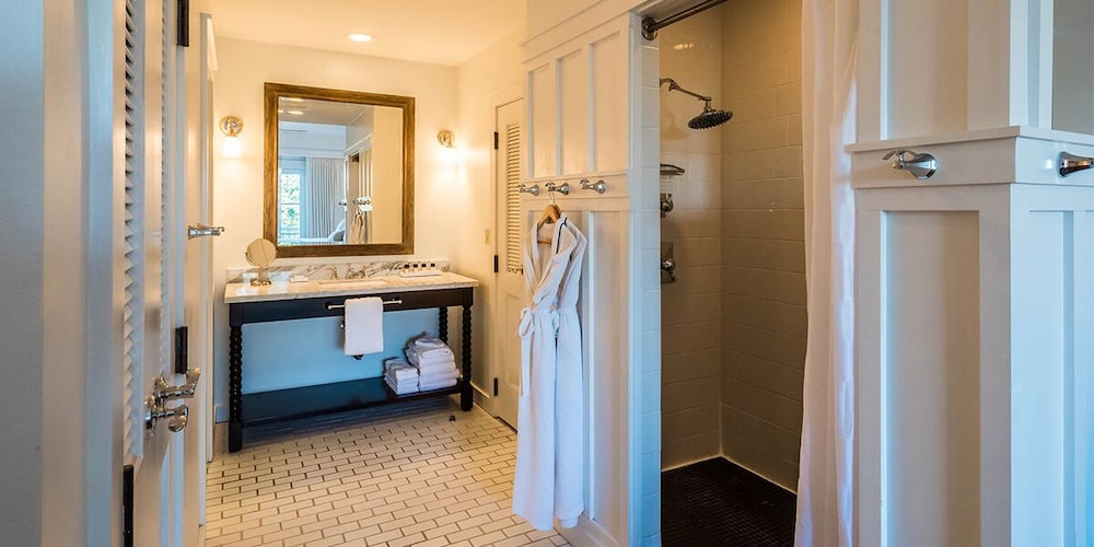 Suite, 1 King Bed with Sofa bed, Park View (Premium Resort Suite) photo 3