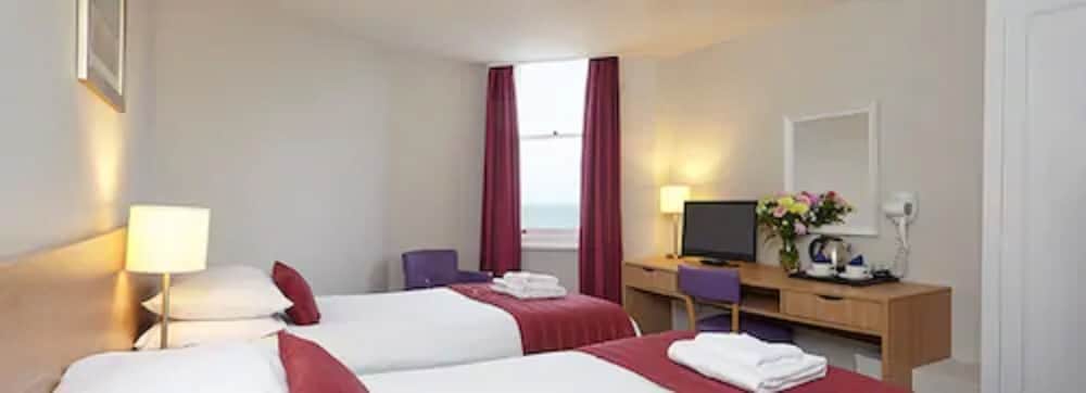 Premier Twin Room photo 3