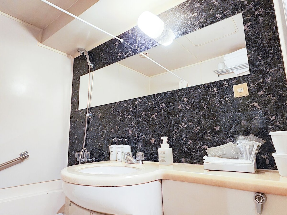 Double Room, Non Smoking - Photo 3