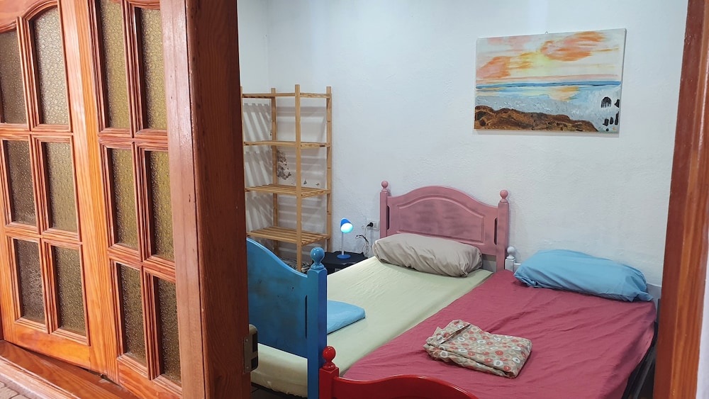 Habitación Económica, 2 Camas Individuales