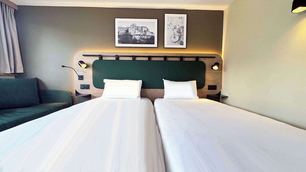 Standard Room, 2 Twin Beds photo 3