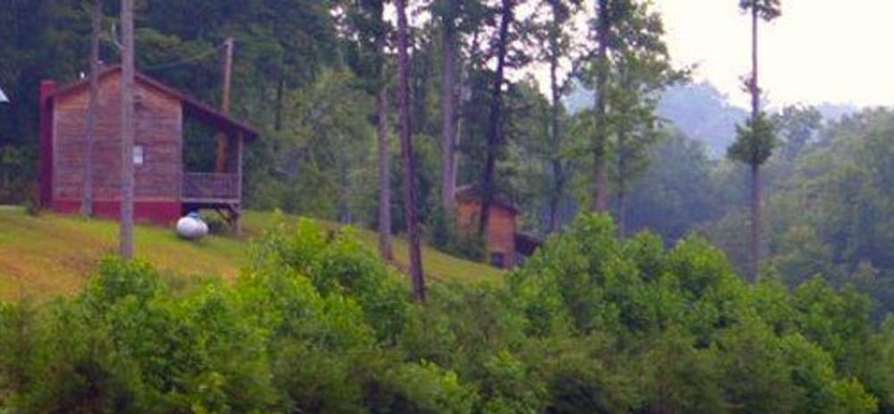 Standard Cabin, Multiple Beds, Non Smoking, Fireplace (The Red Twin Cabin) photo 2