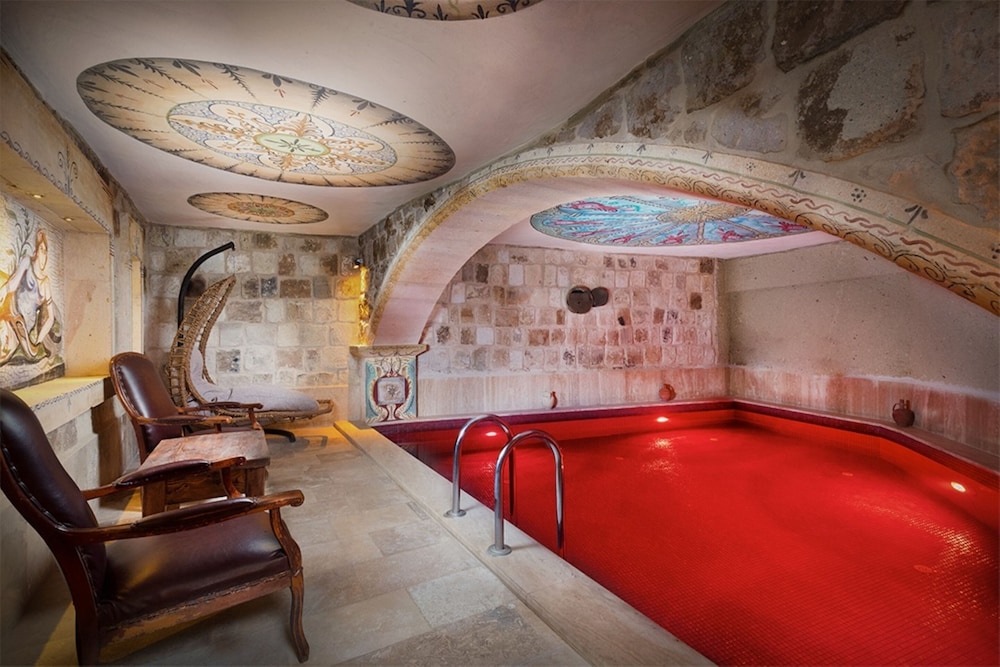 Prime Pool Suite Double