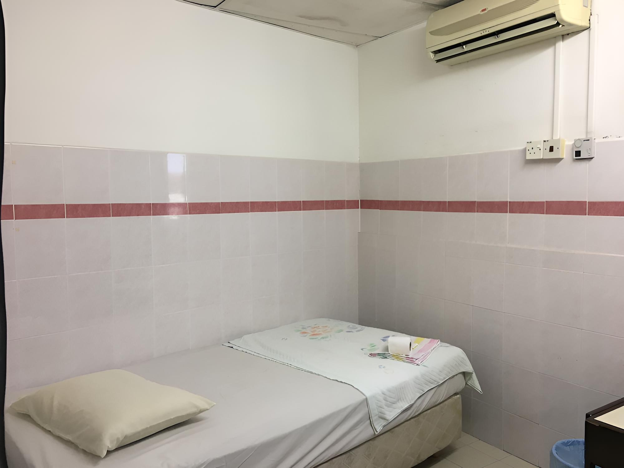 Single Room photo 3