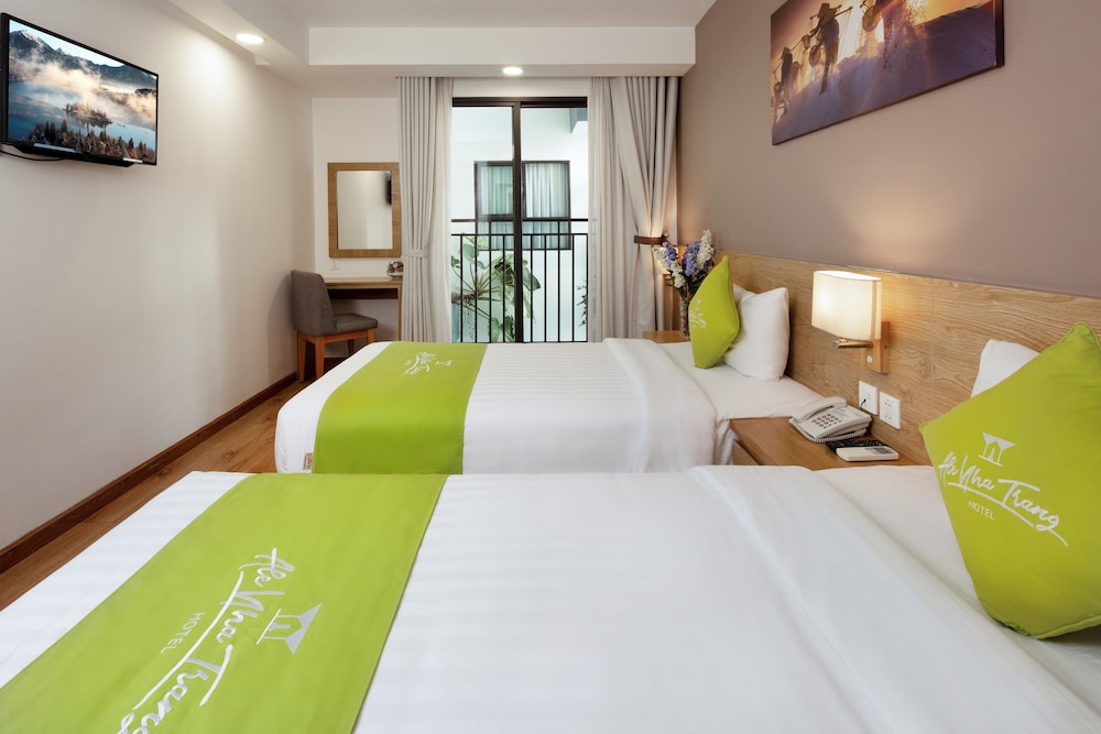 Deluxe Room, Balcony, Double/Twin Bed photo 2