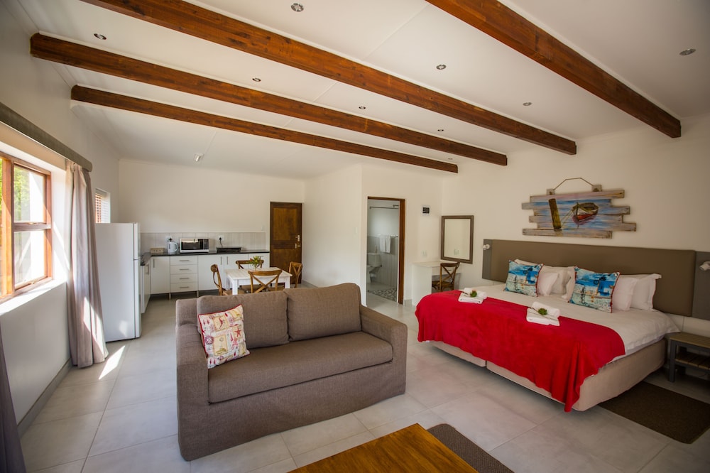 Villa photo 1