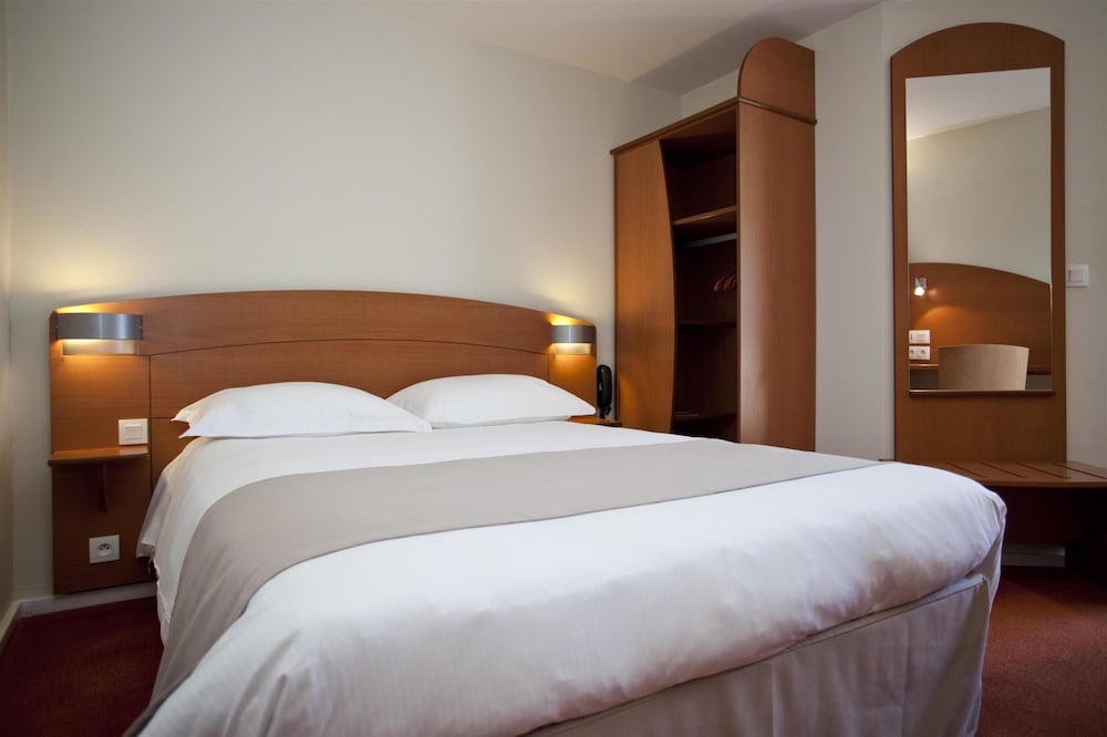 Standard Room, 3 Twin Beds - Photo 2