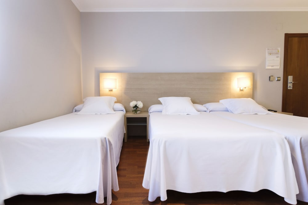 Triple Room - Photo 7