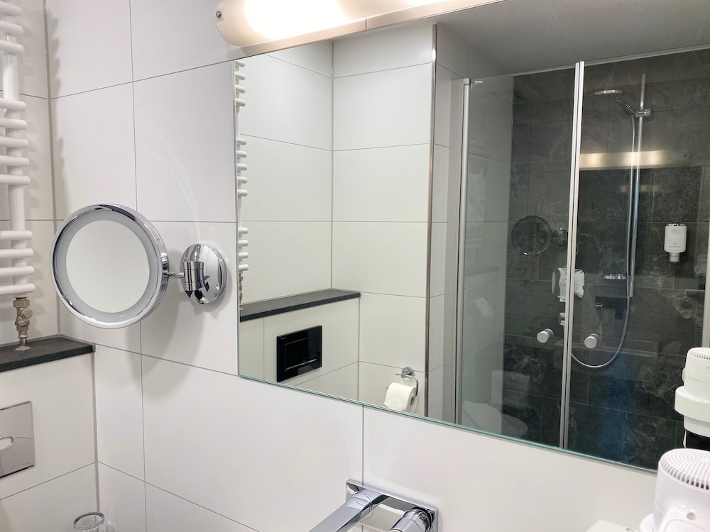 Standard Single Room - Photo 2