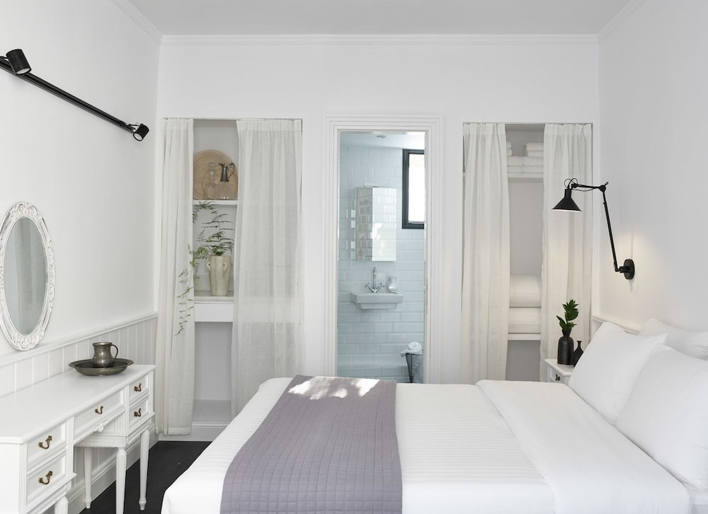 Deluxe Double Room (Pyrgos Castle)