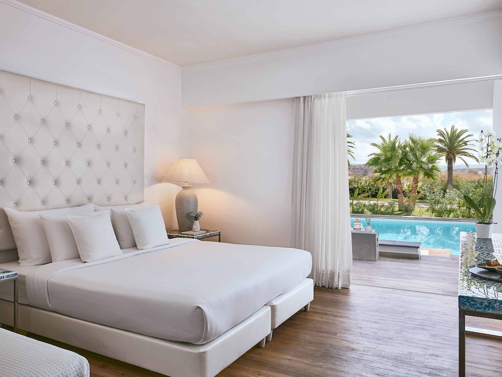 Habitación Blanca Swim Up
