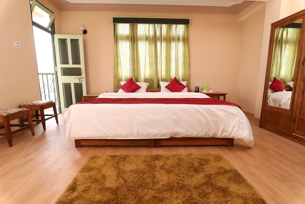 Super Deluxe Room With Balcony