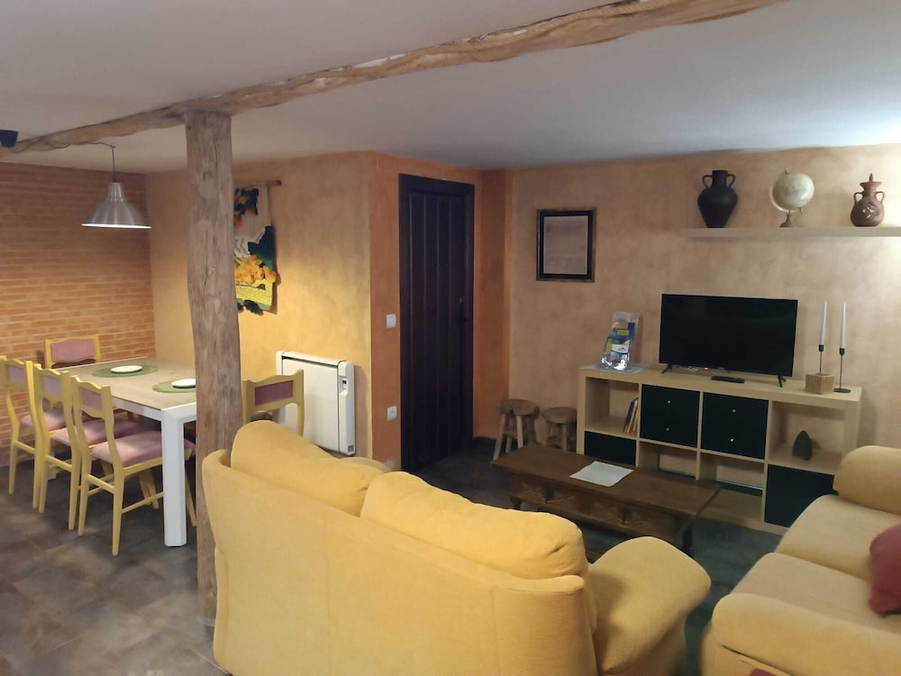 Casa, Cocina, Vista a la Montaña