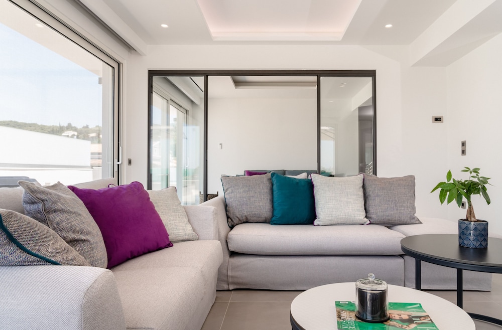 Athiri Suite