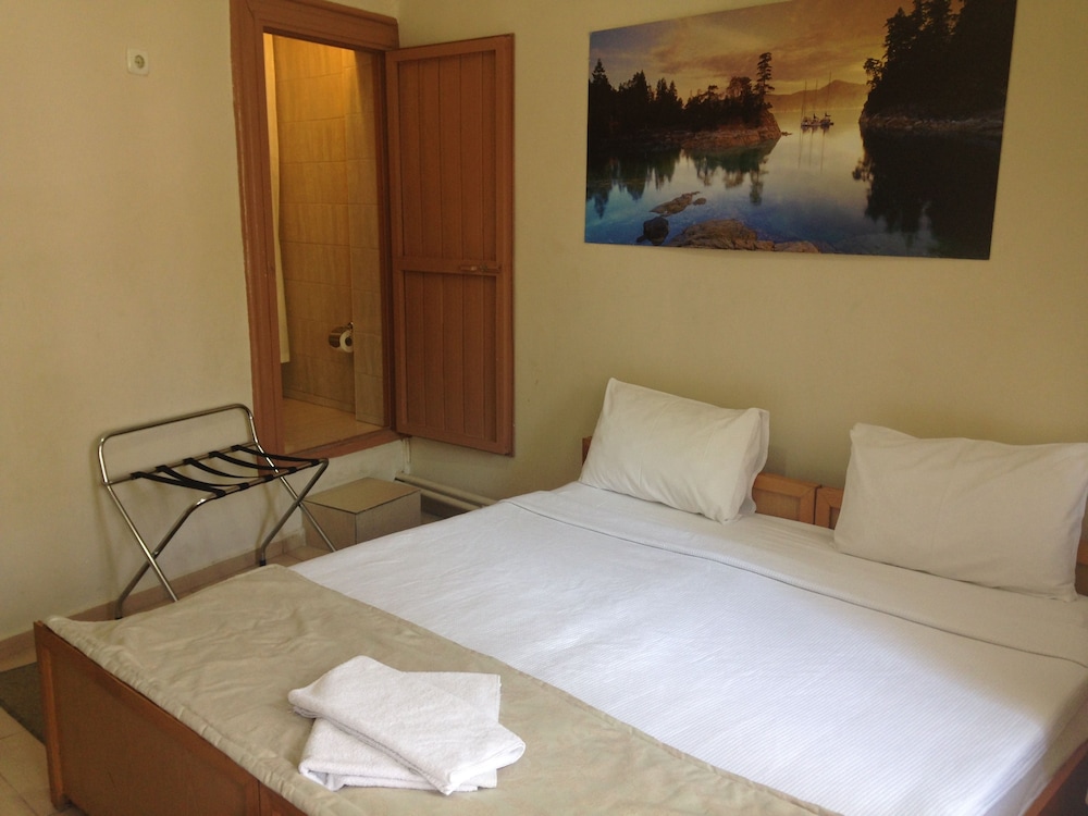 Economy Single Room