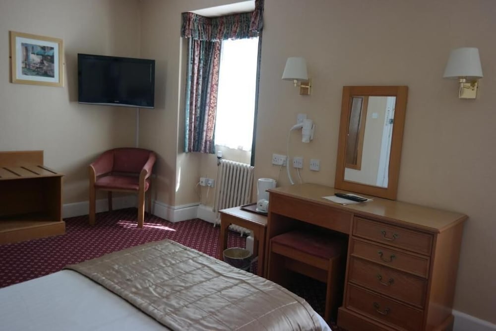 Standard Twin Room - Photo 10