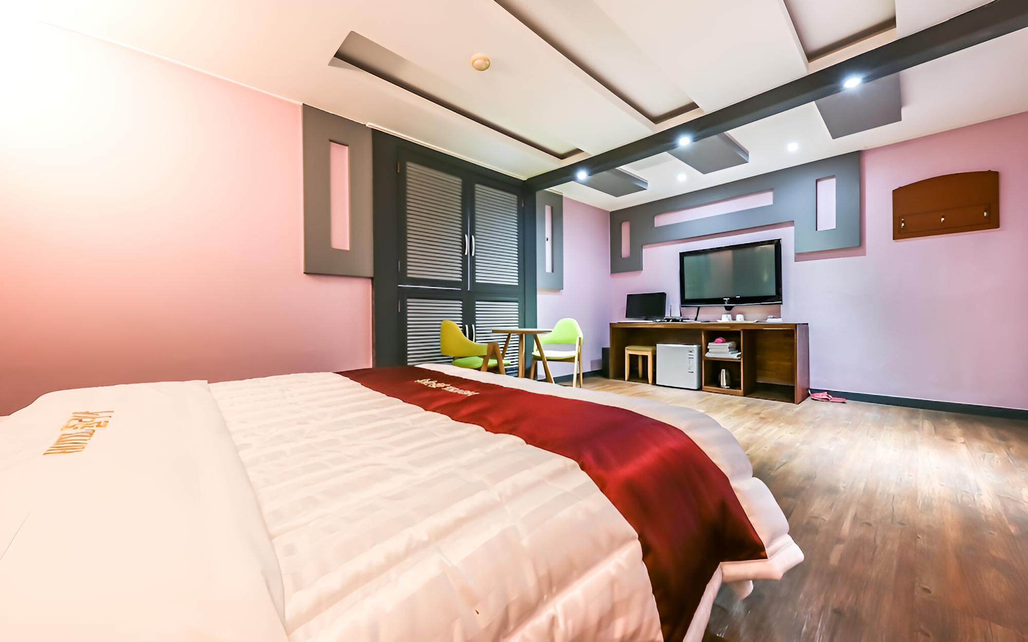 Room (Royal 25pyeong) - Photo 4