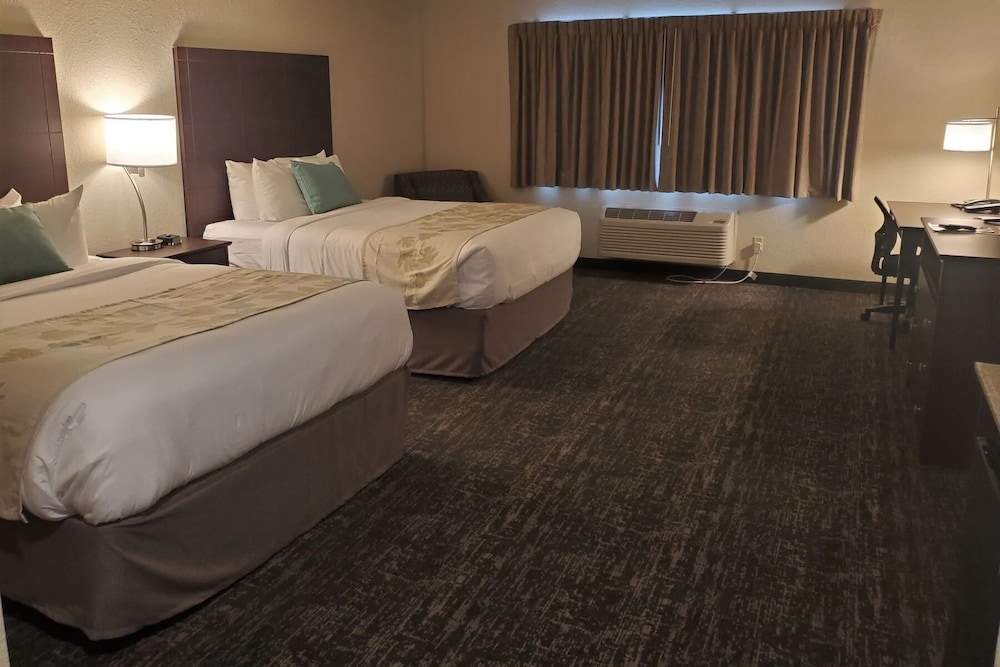 Room, 2 Queen Beds, Non Smoking photo 3