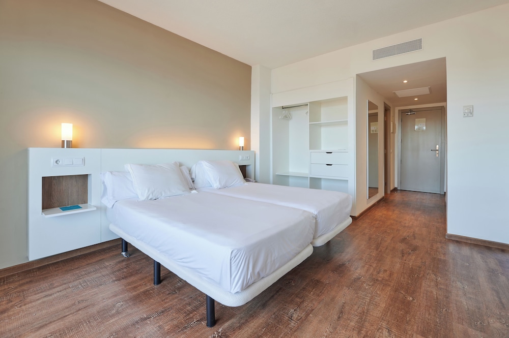 Double Room, Balcony, Partial Sea View