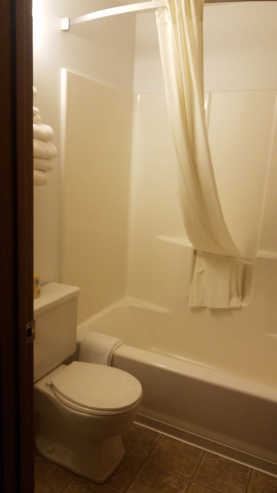 Room, 1 Queen Bed, Non Smoking, Kitchen - Photo 4