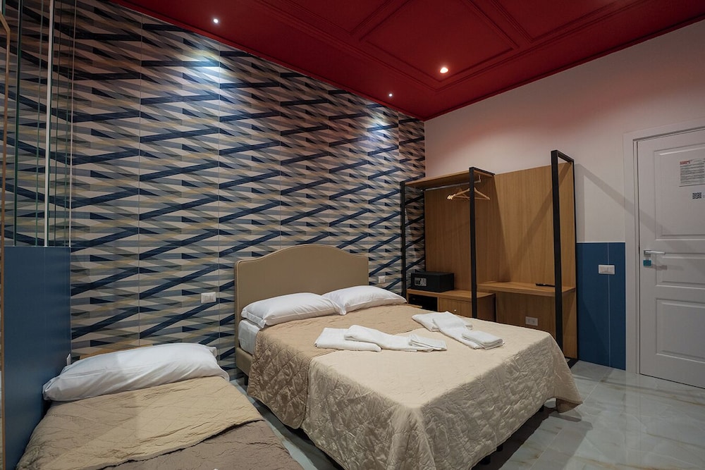 Deluxe Triple Room, City View, Annex Building (Vico Freddo a Donnalbina 2)