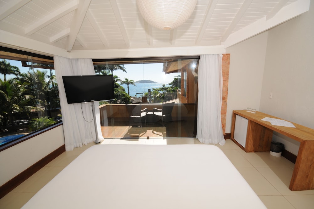 Double Room, 1 King Bed, Sea View, Oceanfront - Photo 2