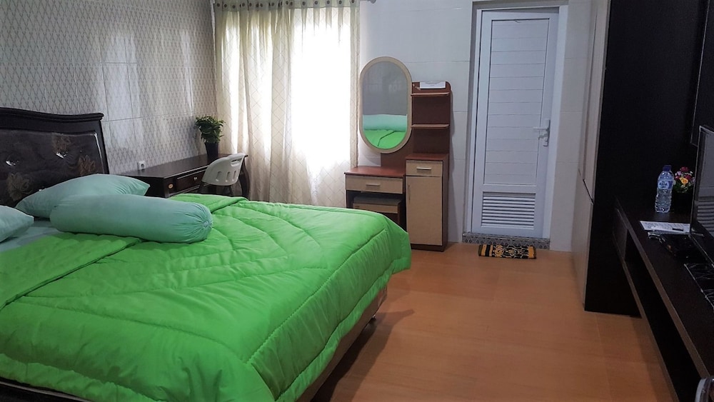 Deluxe Double or Twin Room photo 3