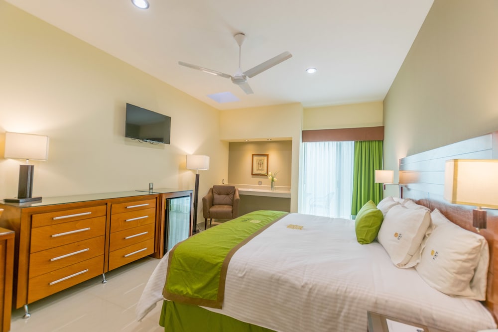 Suite 1 Double Bed photo 2