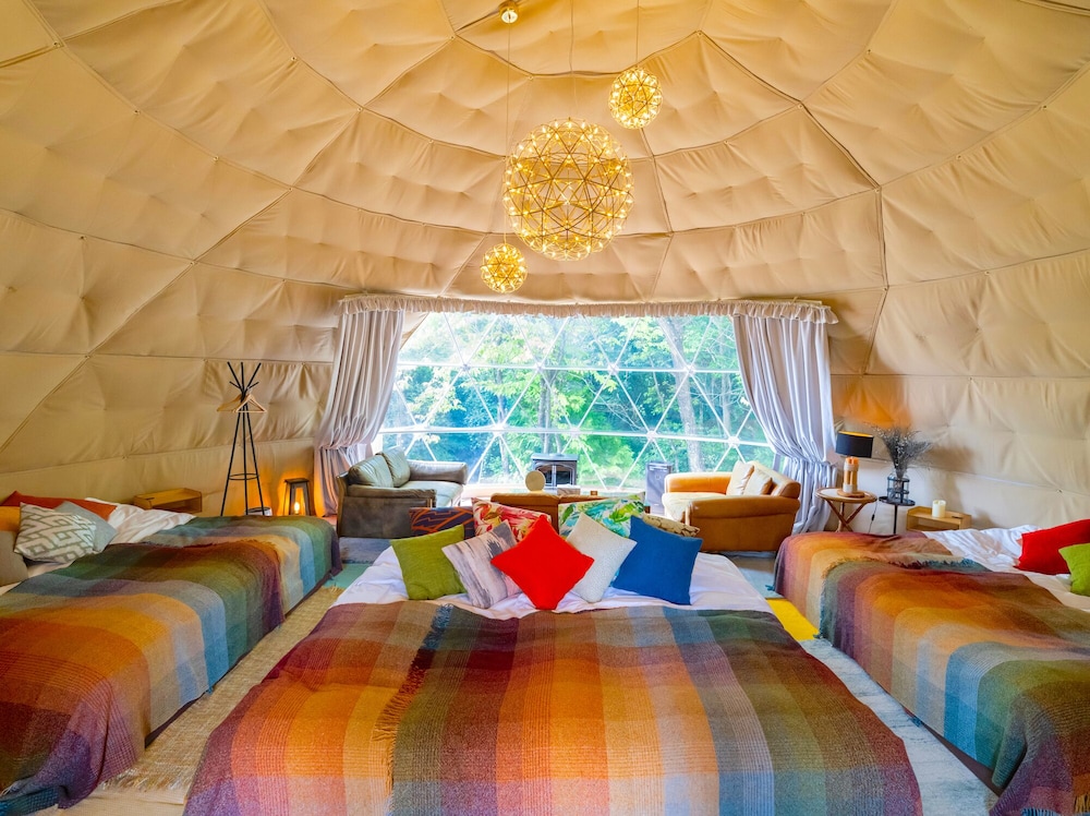 Family Dome Tent 8m (2-7 Guests) photo 1