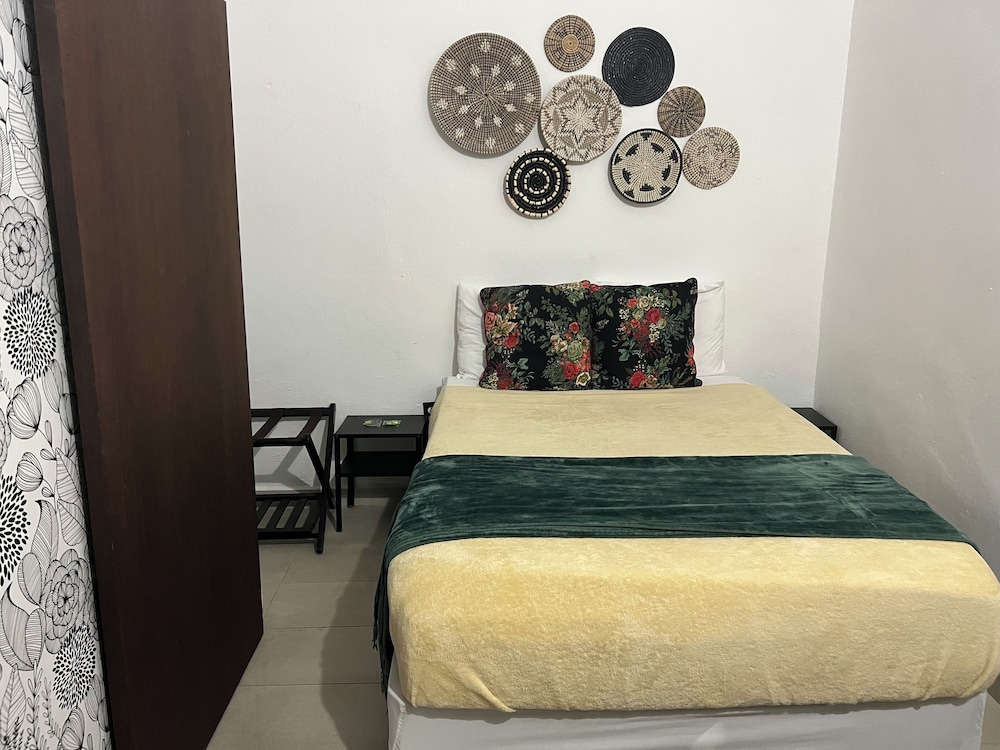 Classic Double Room (6)