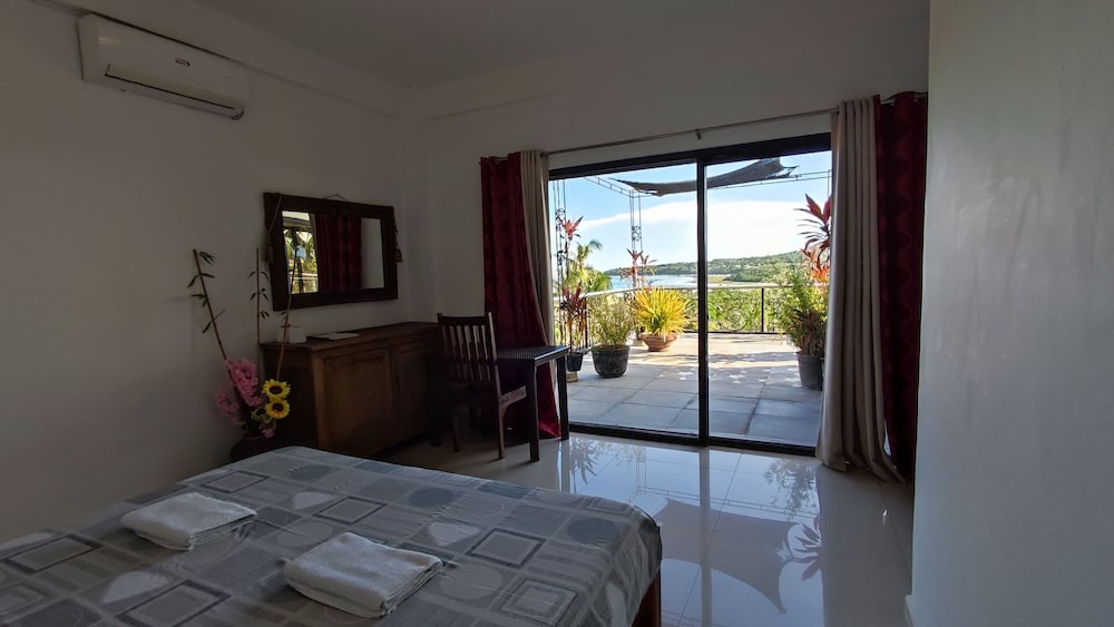 Sea View Room photo 1