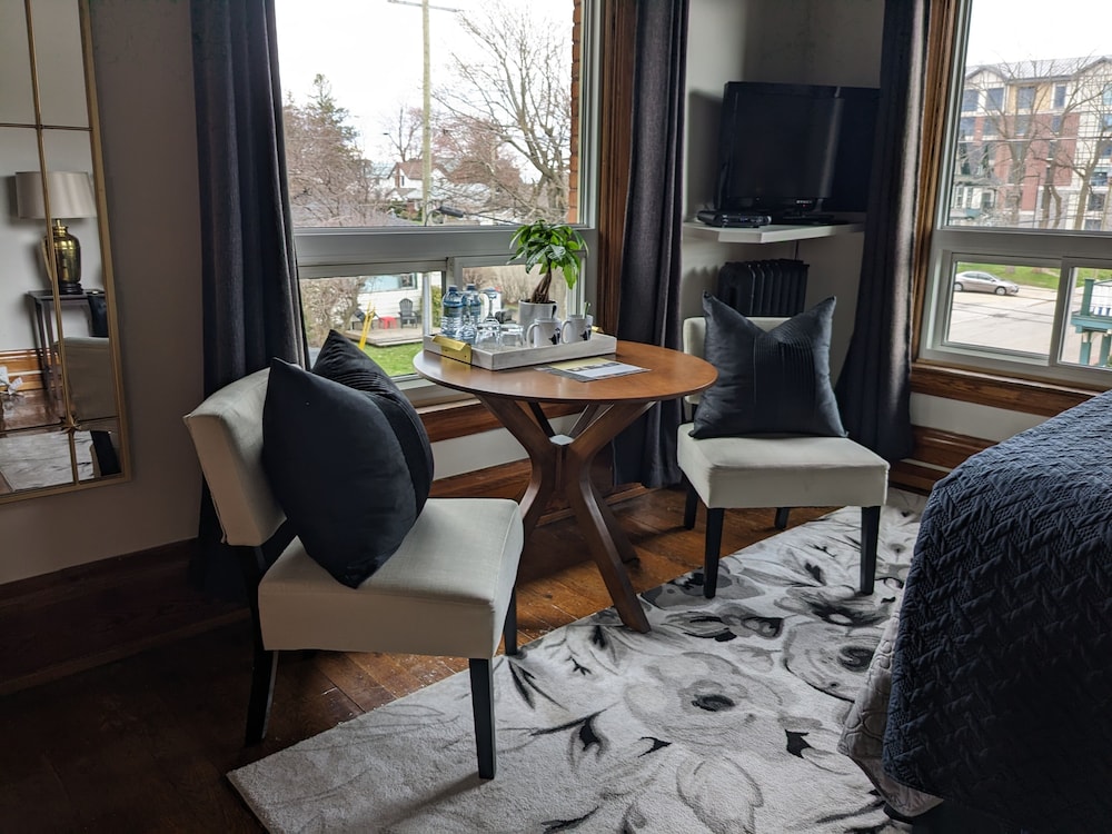 Luxury Single Room