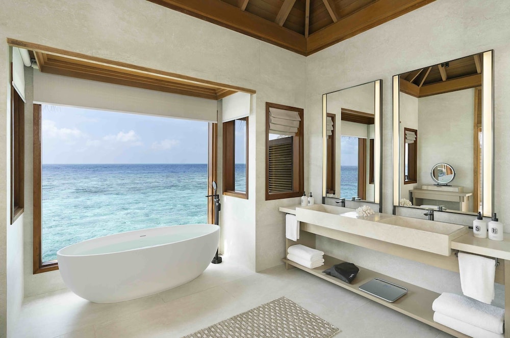 Ocean Bungalow with Pool - Photo 6