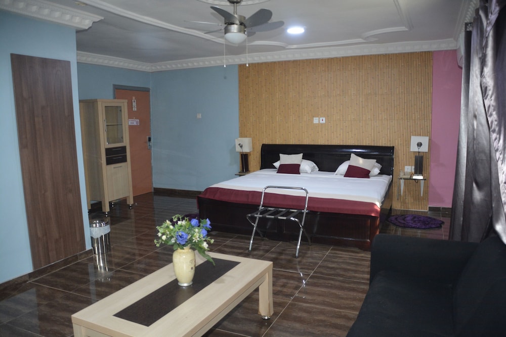 Suite photo 1