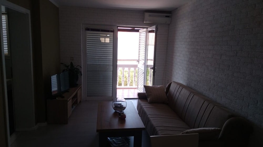 Apartment (Lapa - 40 m from beach - A2 Lucija (2) photo 1