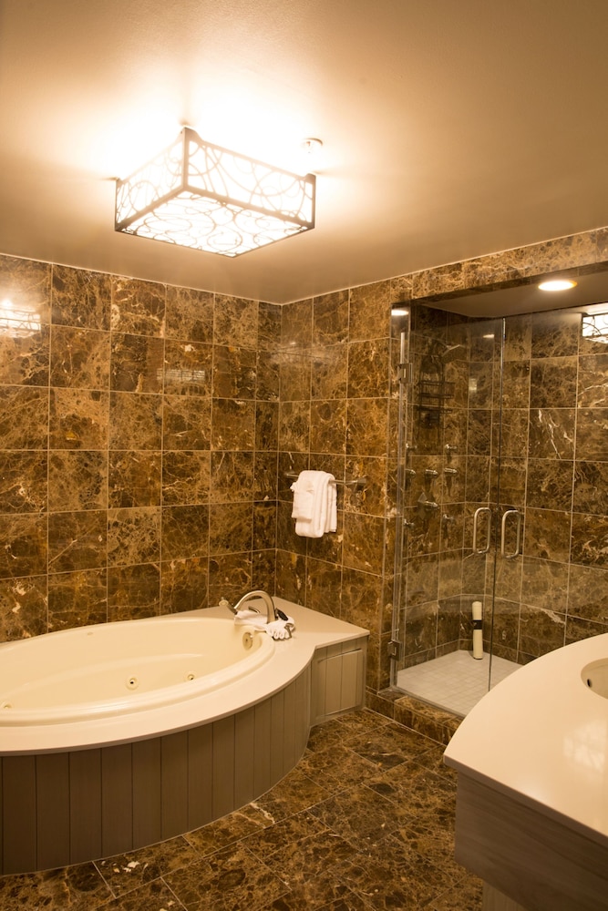 Suite, Tower (Cherokee Hard Rock), photo 6