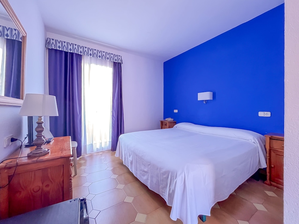 Standard Double Room, Balcony - Photo 21
