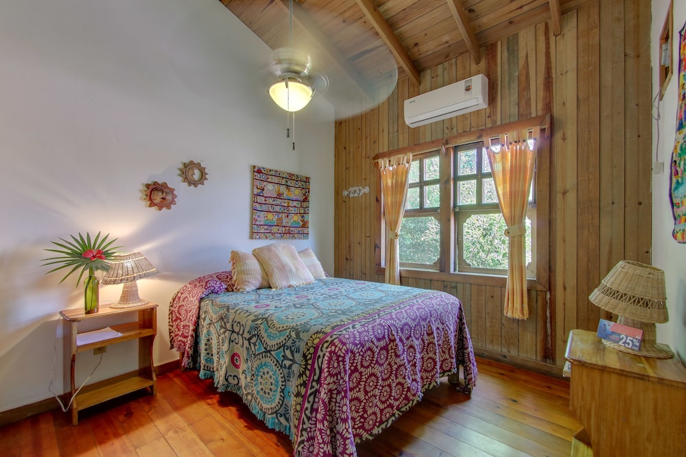 Family Apartment, 1 Bedroom, Kitchen, Beachfront photo 3