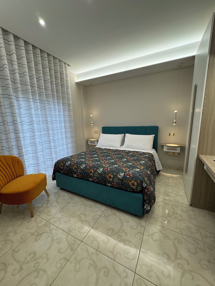 Family Double Room, City View