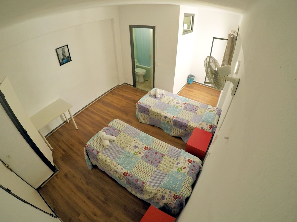 Habitación doble con baño privado