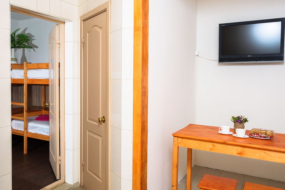 Economy Room, Multiple Beds (Bed in 4-Bed Dormitory) photo 3