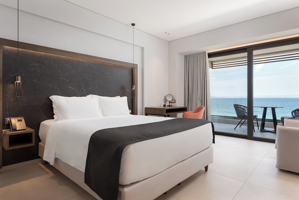 Comfort Room, Balcony, Sea View