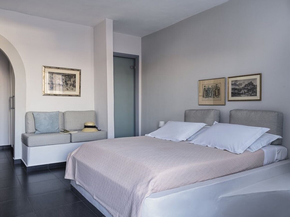 Basic Suite, Lake View photo 1